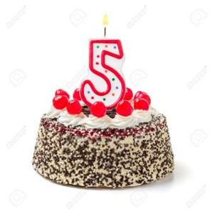 Gourmandises d'Hellering - Joyeux anniversaire à Yann. Rappel 6 parts  minimum pour vos commandes de gâteaux d'anniversaire